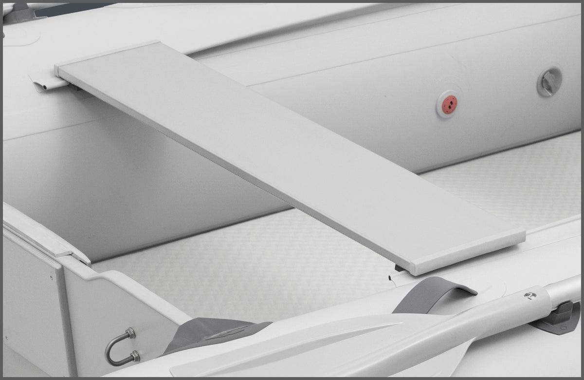 Aluminum seat