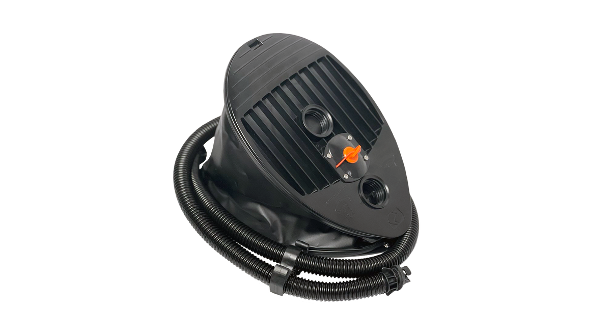 Foot pump with high-pressure chamber
