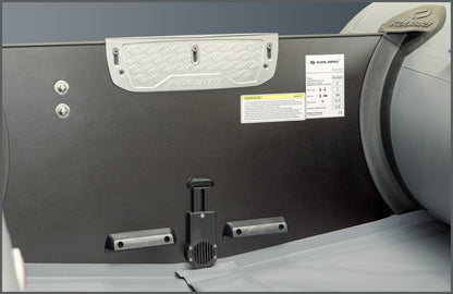 Transom drain valve for inflatable boats